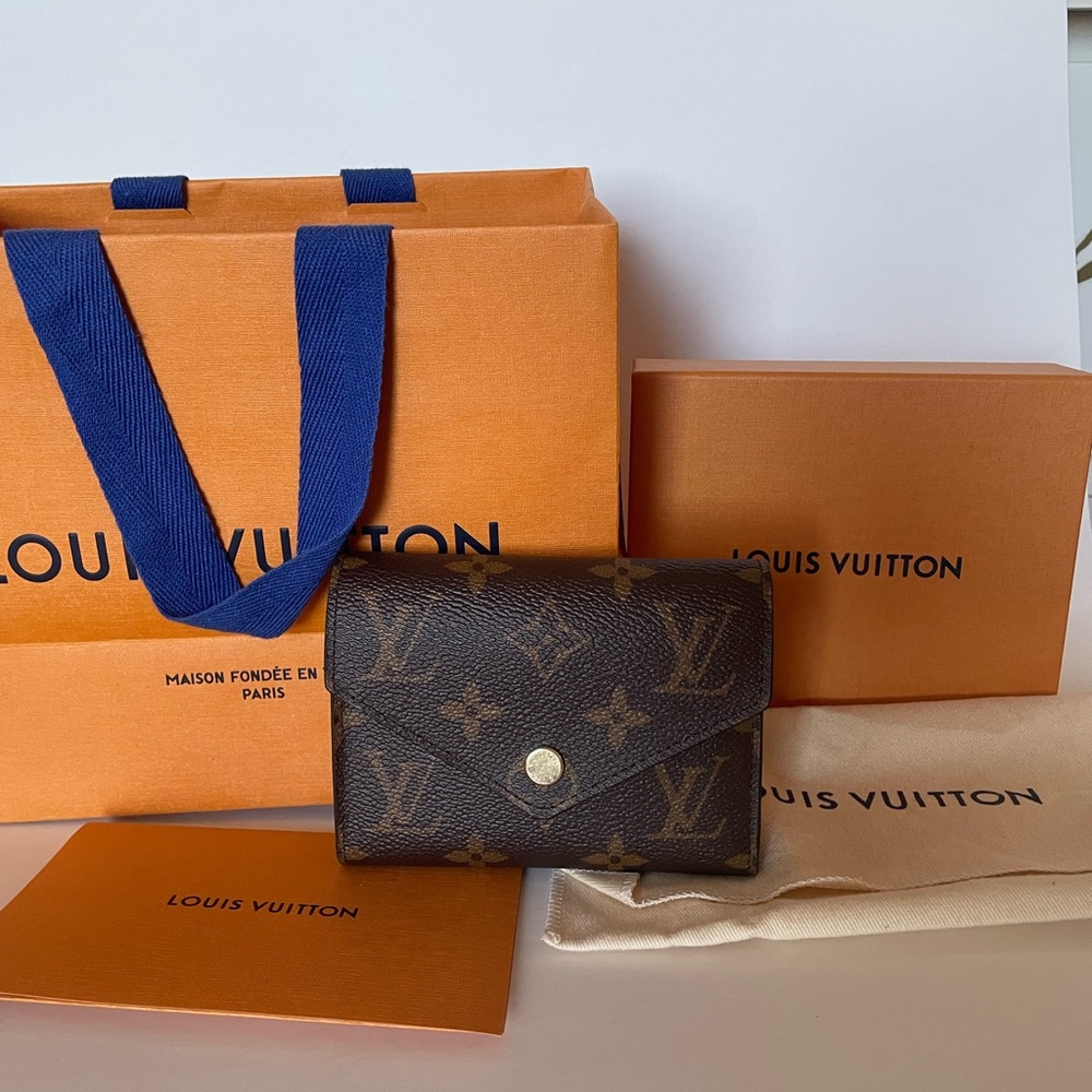 Louis Vuitton Brown Monogram Victorine Wallet
